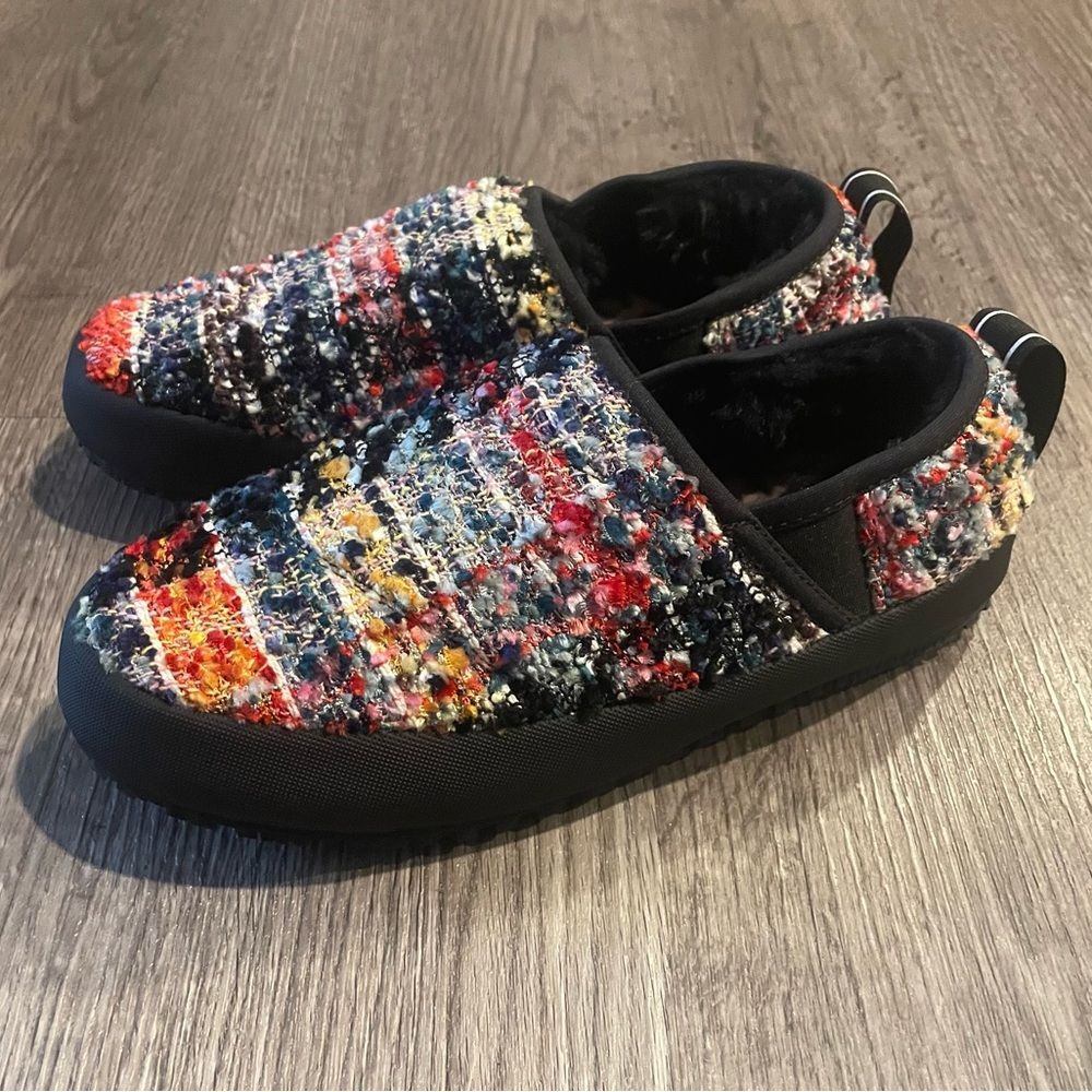 P448 ANTHROPOLOGIE Laby Slippers Black & Rainbow Tweed Plaid Faux Fur Lined